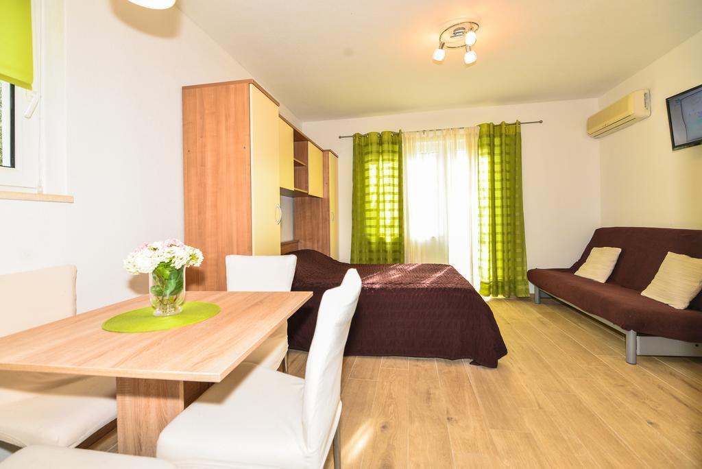 Apartments Sonja Tučepi المظهر الخارجي الصورة